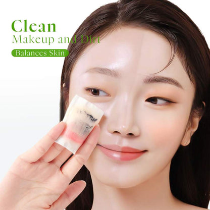 GLAD2GLOW MUGWORT SALICYLIC ACID ACNE CLEAR MICELLAR WATER 130ML